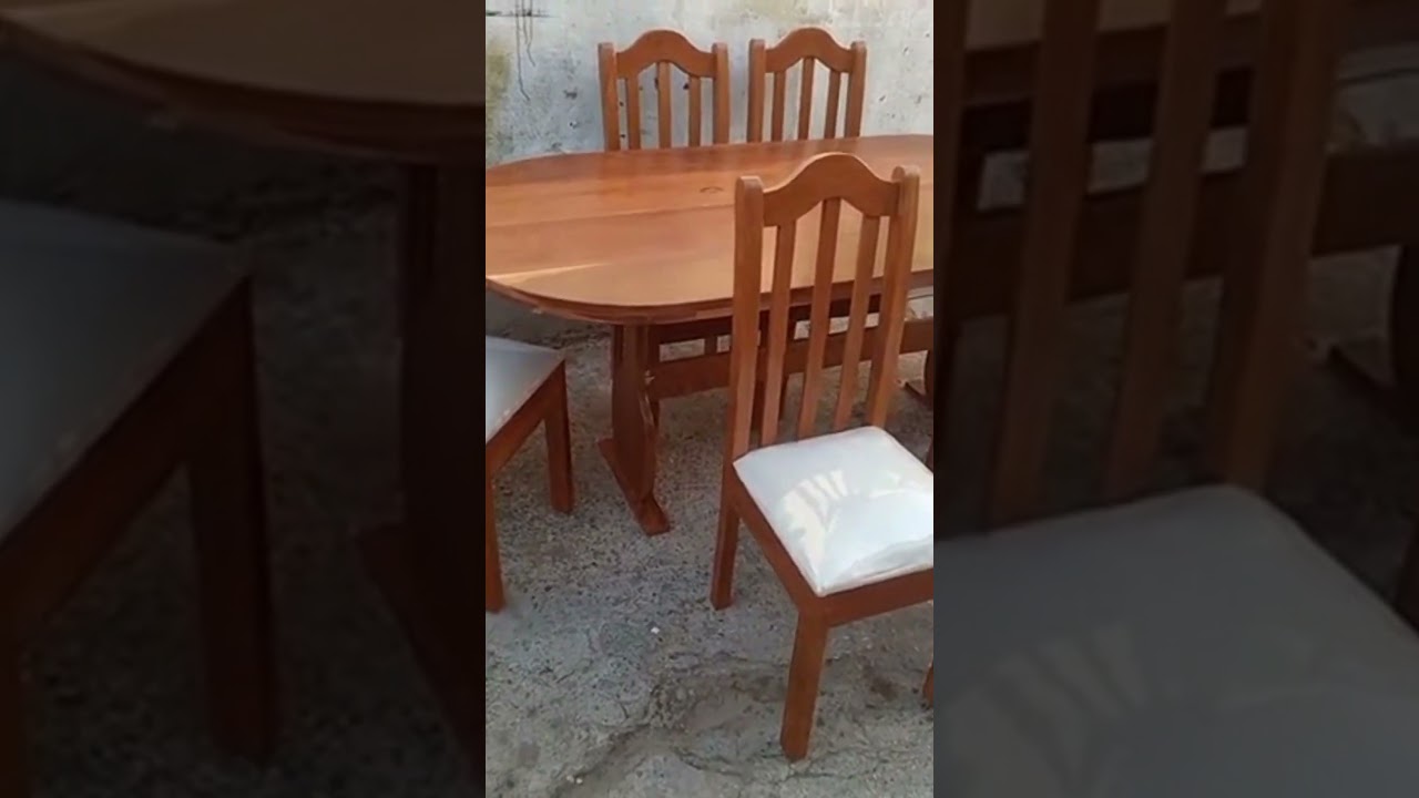 Table à manger à 6 chaises !