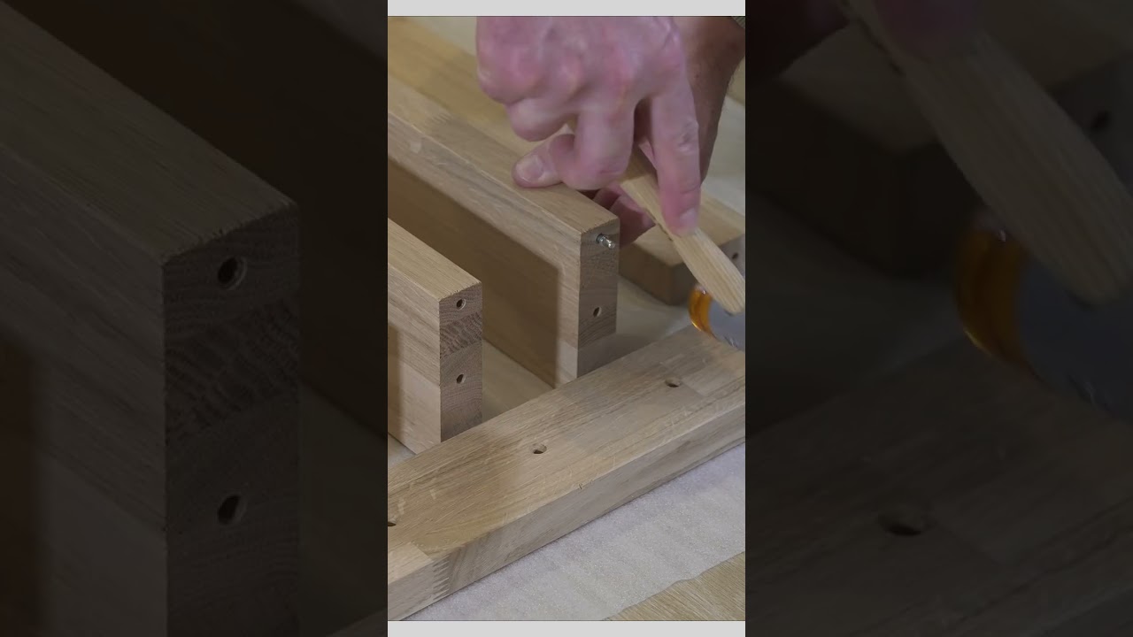 Claustra en bois à lames verticales - Reels Instagram