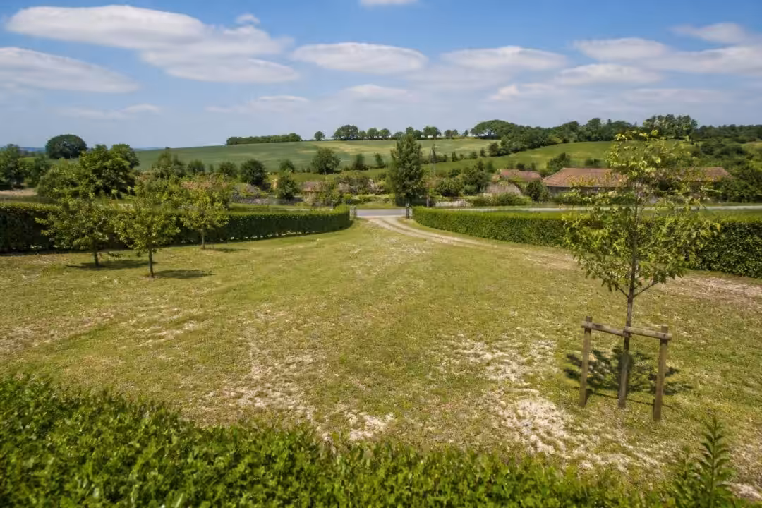 découvrez notre sélection exclusive de terrains à vendre à saint-nicolas-d'aliermont. trouvez l'emplacement idéal pour réaliser votre projet immobilier dans un cadre paisible et verdoyant.